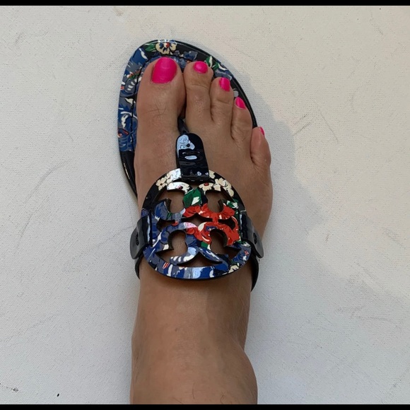 Tory Burch Navy Rose 🌹 Sandals - Picture 3 of 5